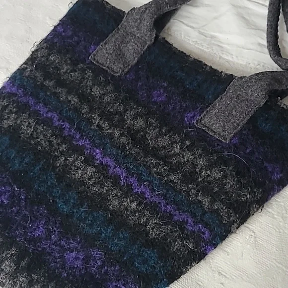Stylish Vintage Handmade Purple and Black Women's Wool Tote Bag - Picture 2 of 7